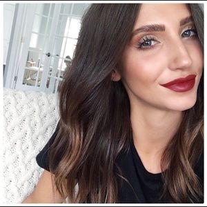 Meet your Posher, Alexandra